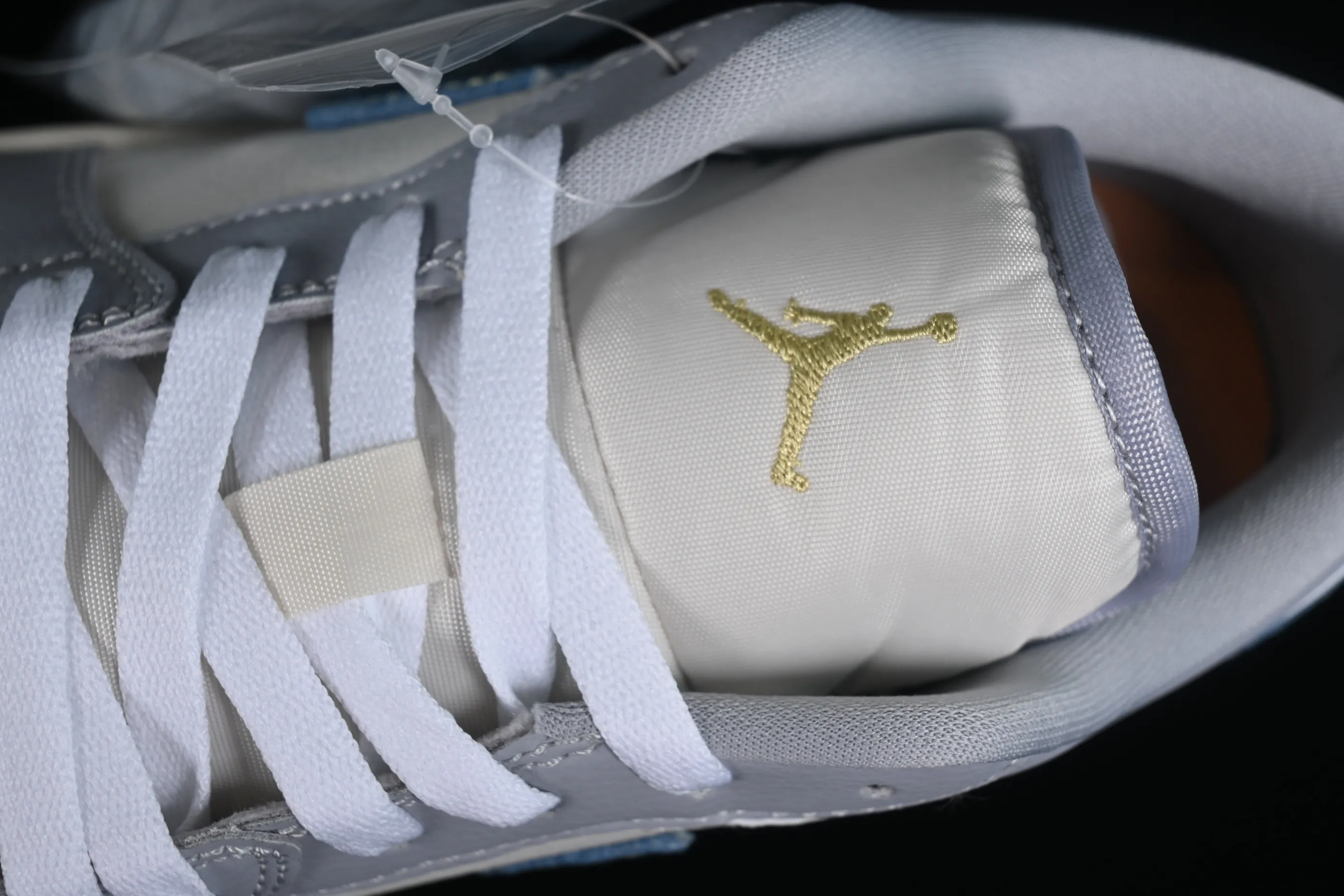 All categories Air Jordan Jordan series basketball shoes Air Jordan 1 Low Air Jordan 1 Low AJ1 Joe 1 contrast denim low-top cultural casual sneakers FZ5046-041